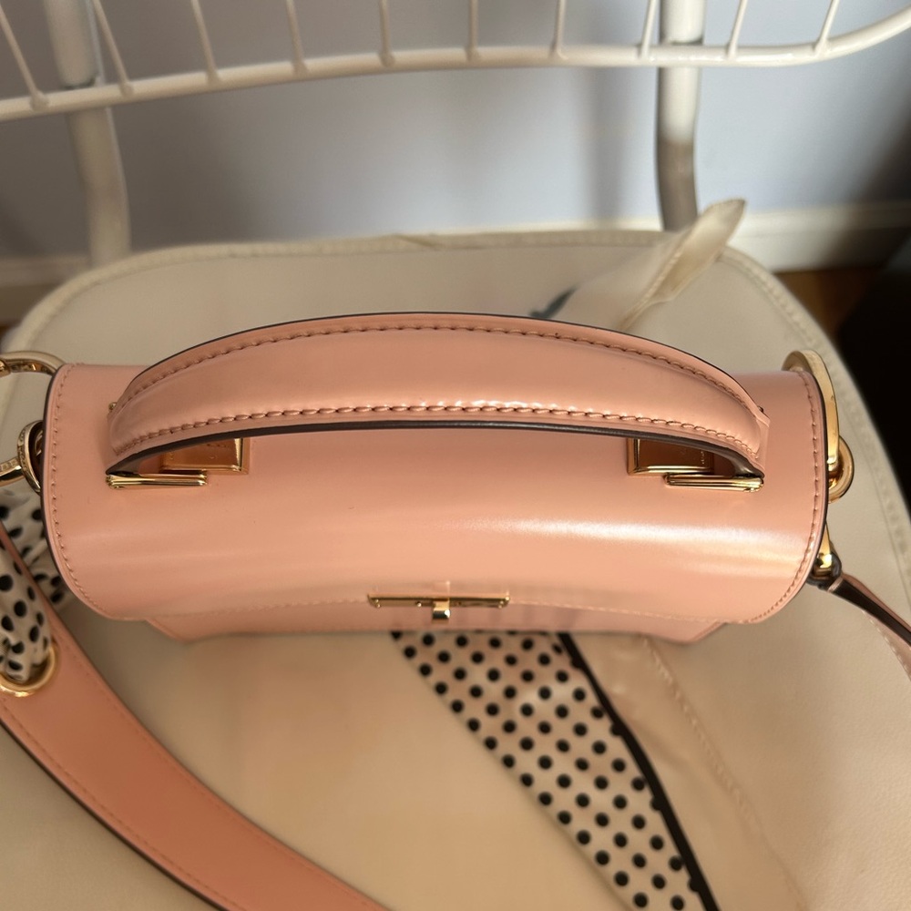 Marc Jacobs Downtown Top Handle Bag in Pink Leather with Scarf - Picture 5 of 10